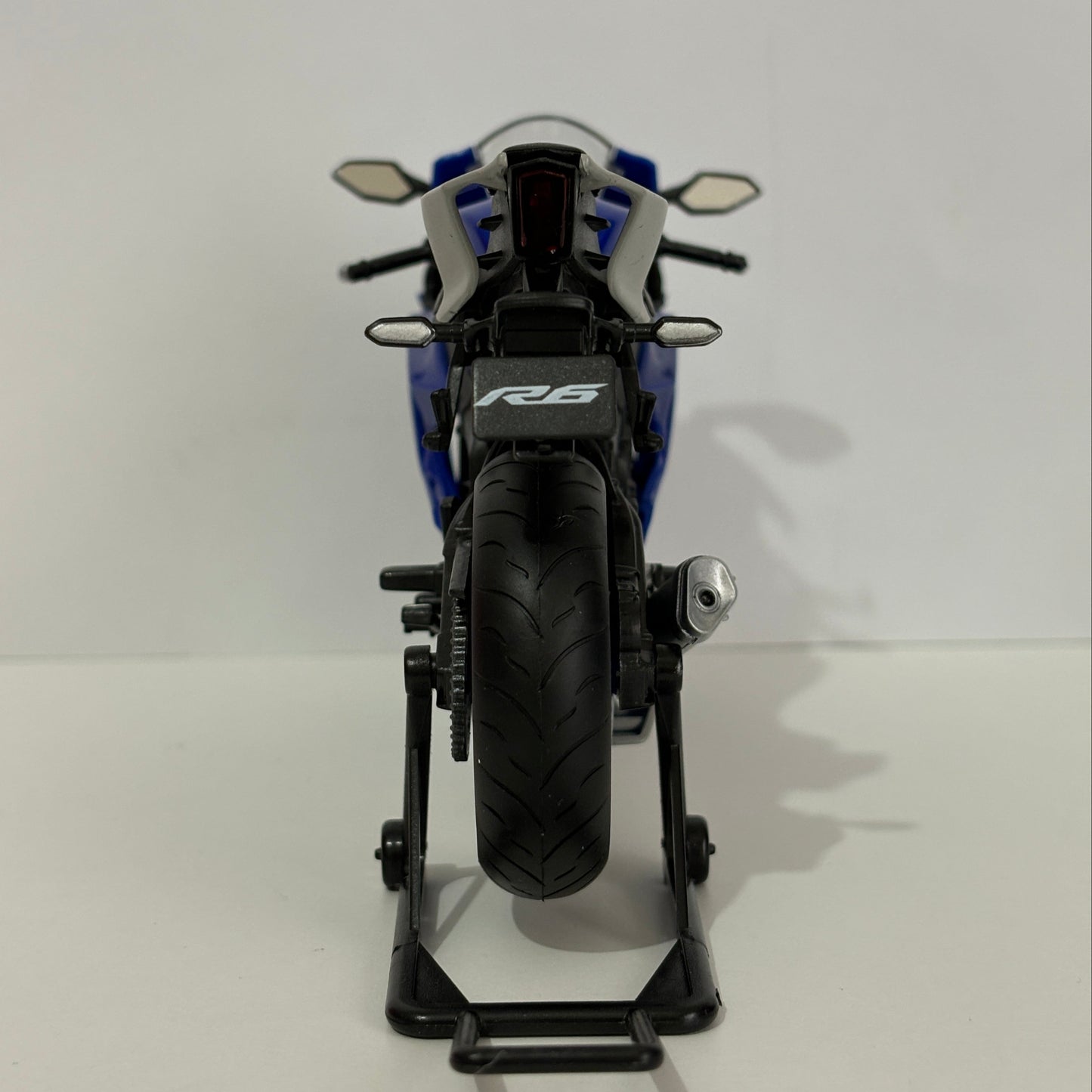 Yamaha Yzf R6 1:12 Ölçek