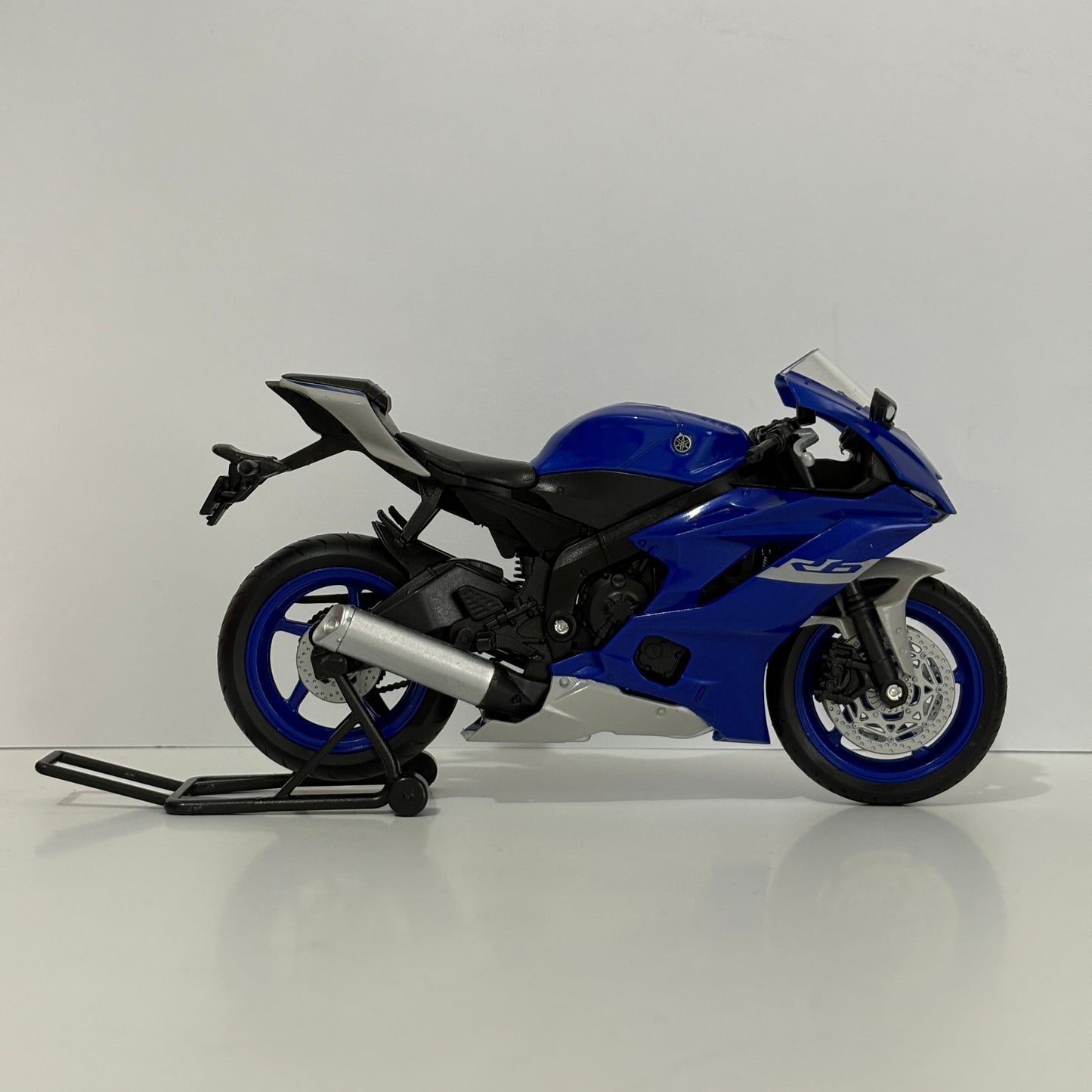 Yamaha Yzf R6 1:12 Ölçek