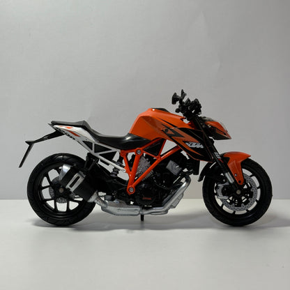 Duke 1290 1:12 Ölçek