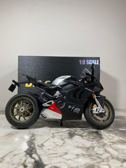 Ducati V4SP2 Premium Version 1/9 Dev Ölçek